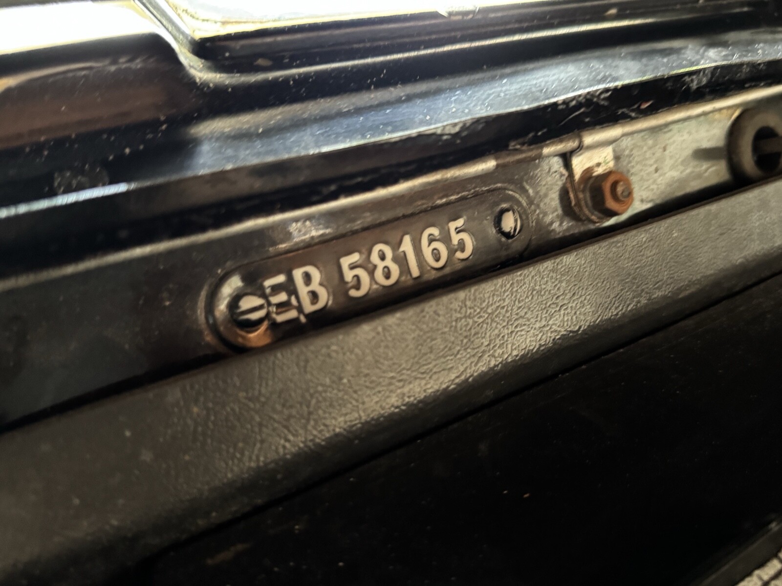 Triumph-TR-3-1960-12