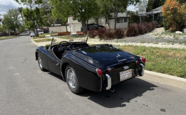 Triumph-TR-3-1960-2