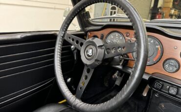 Triumph-TR-6-1969-18