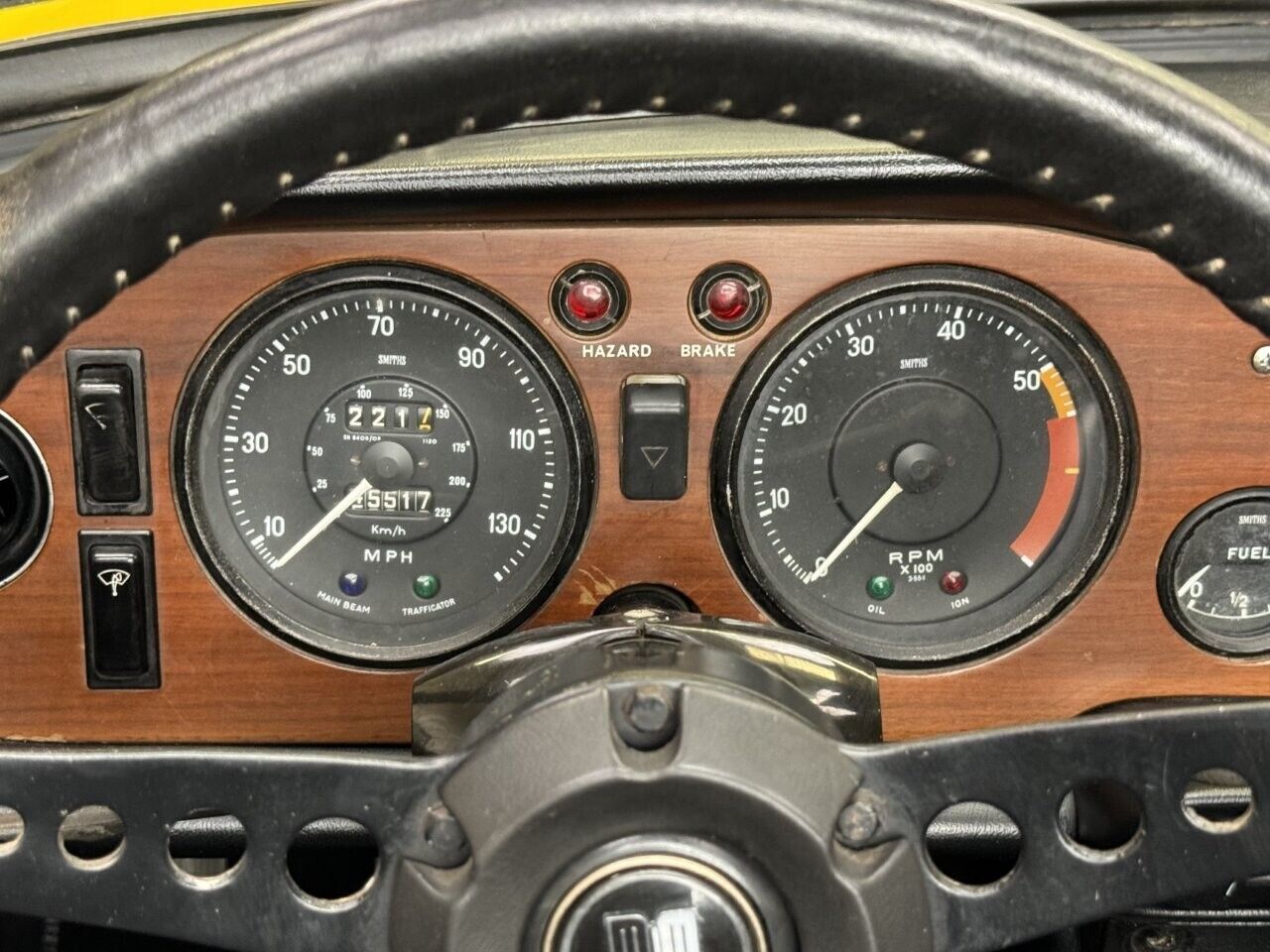 Triumph-TR-6-1969-19