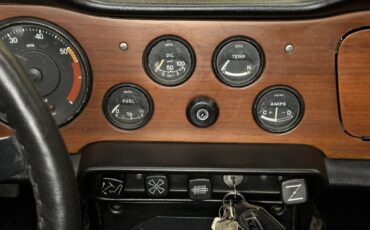 Triumph-TR-6-1969-20