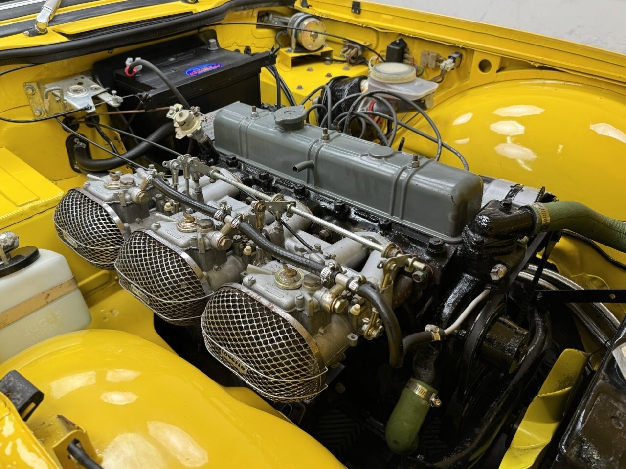 Triumph-TR-6-1969-31