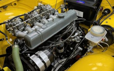 Triumph-TR-6-1969-32