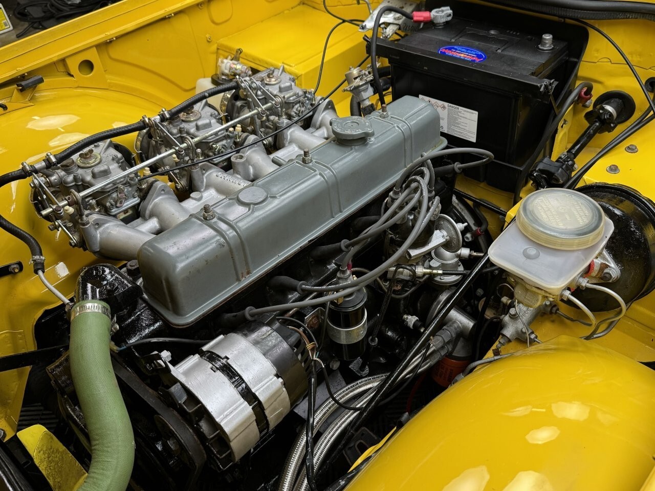 Triumph-TR-6-1969-32