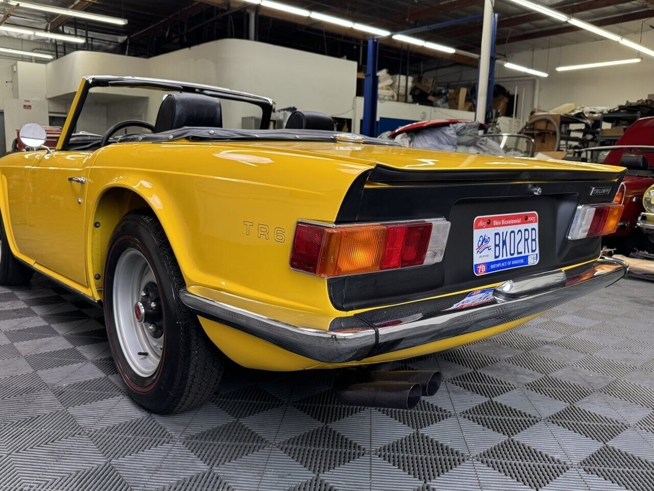 Triumph-TR-6-1969-6