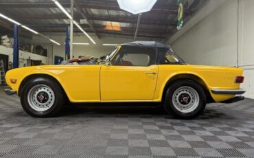 Triumph-TR-6-1969-7