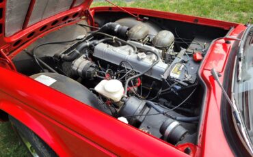 Triumph-TR-6-1972-Convertible-10