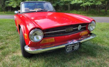 Triumph-TR-6-1972-Convertible-3