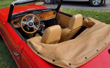 Triumph-TR-6-1972-Convertible-6