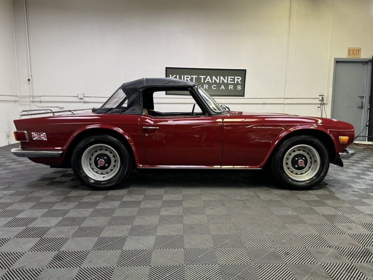 Triumph-TR-6-1973-1