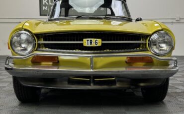 Triumph-TR-6-1973-11