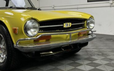 Triumph-TR-6-1973-12