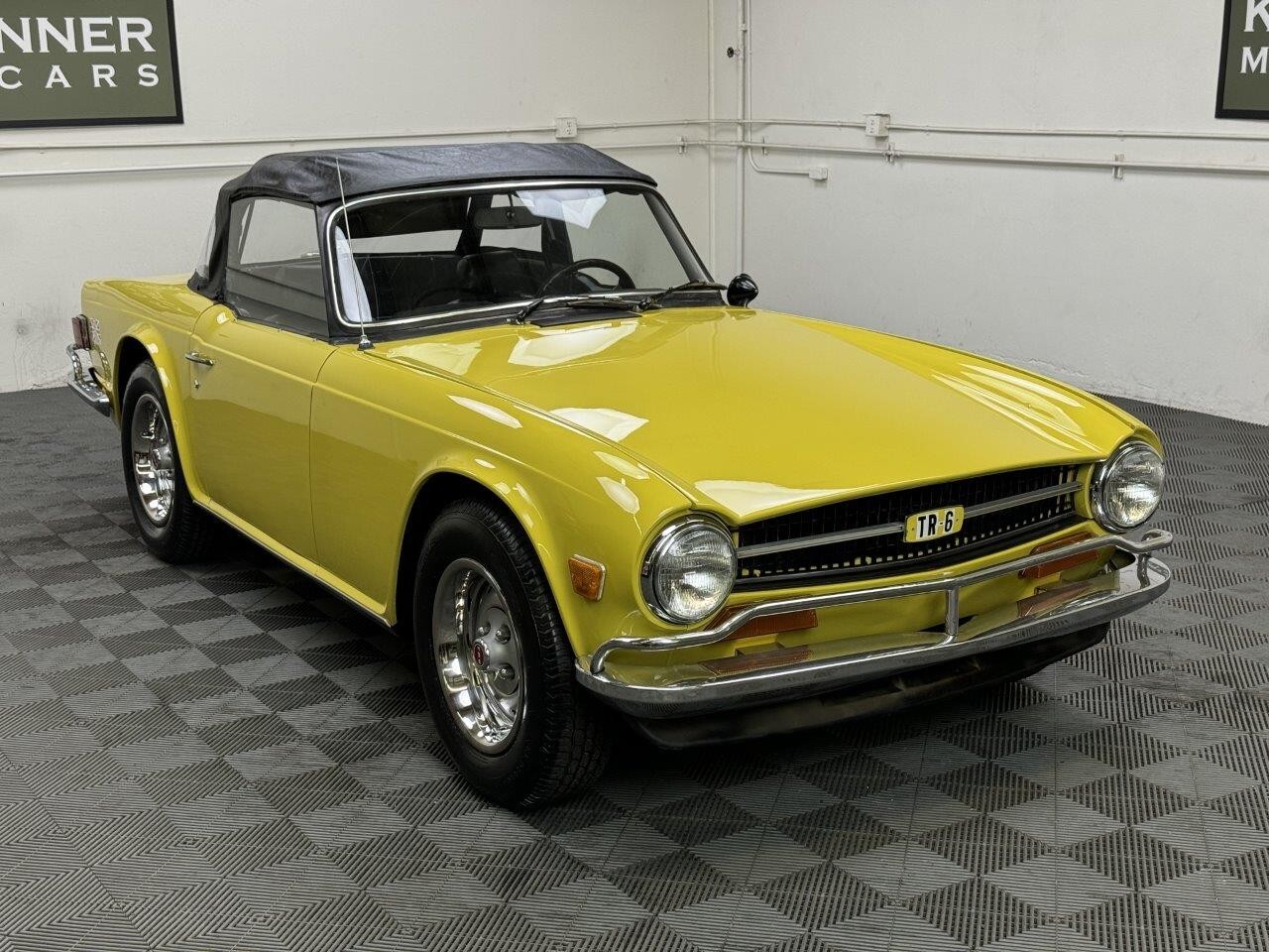 Triumph-TR-6-1973-13