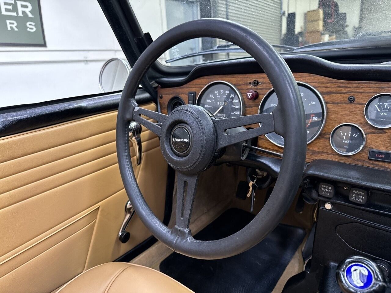 Triumph-TR-6-1973-13
