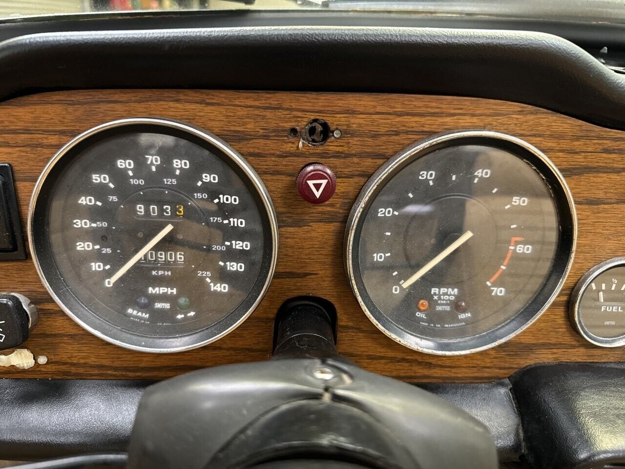Triumph-TR-6-1973-15