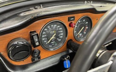 Triumph-TR-6-1973-19