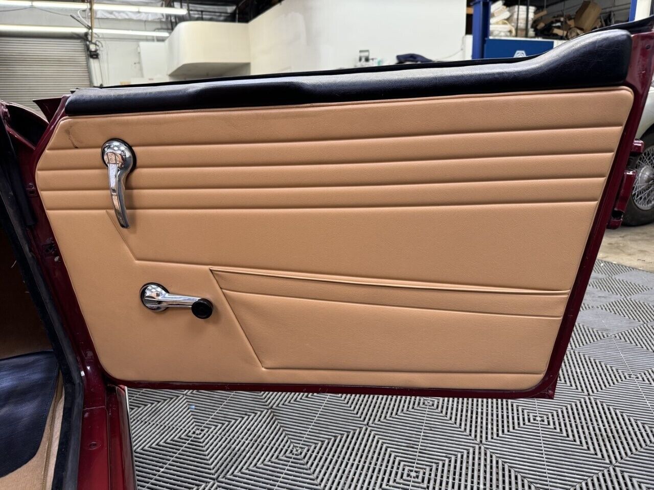 Triumph-TR-6-1973-19
