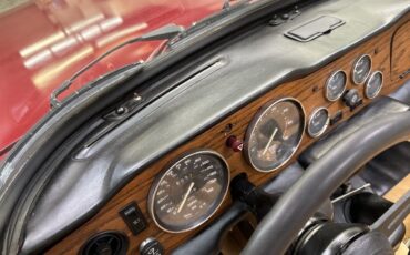 Triumph-TR-6-1973-23