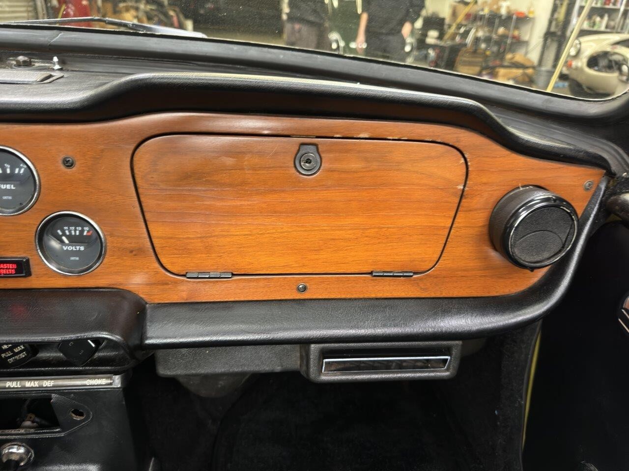 Triumph-TR-6-1973-24