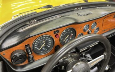Triumph-TR-6-1973-25