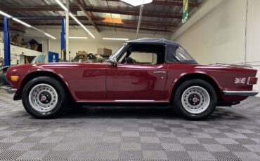 Triumph-TR-6-1973-3