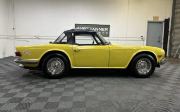 Triumph-TR-6-1973-4