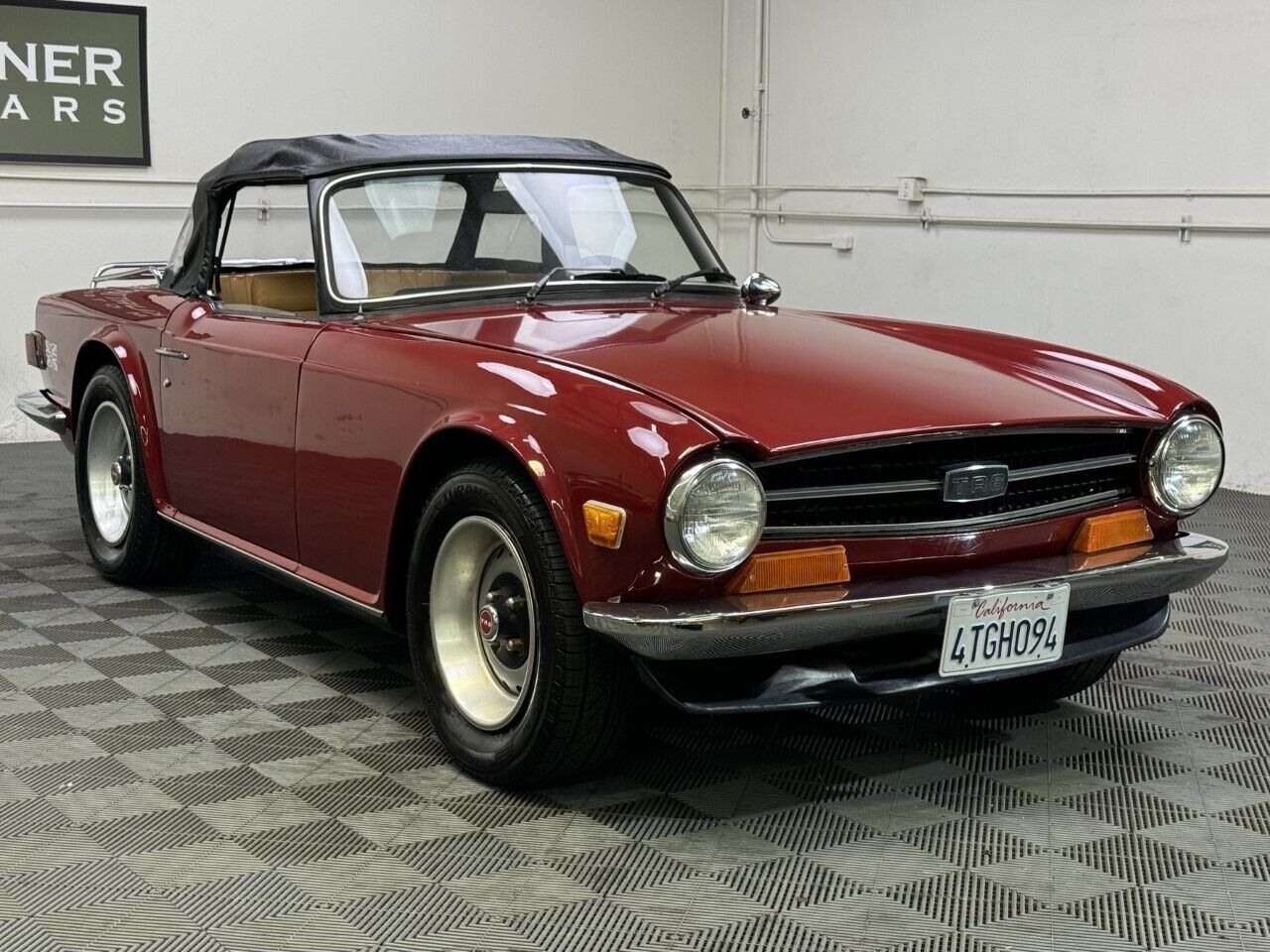 Triumph-TR-6-1973
