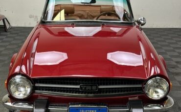 Triumph-TR-6-1974-11