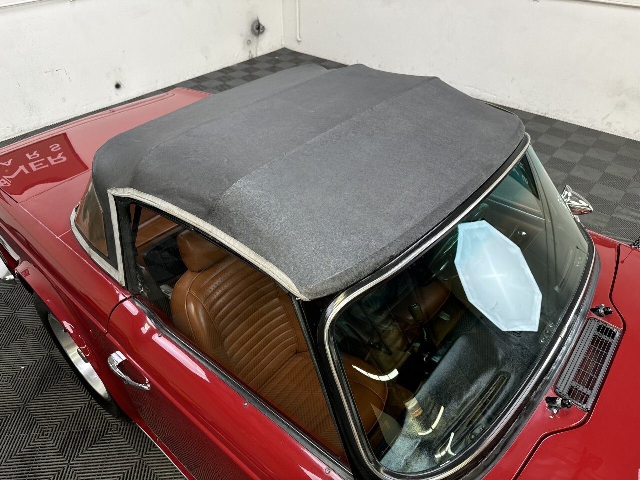 Triumph-TR-6-1974-15