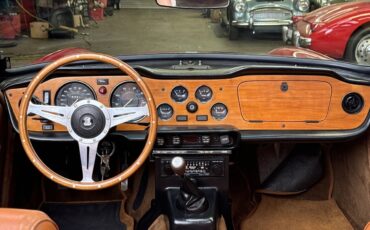 Triumph-TR-6-1974-18