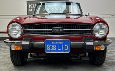 Triumph-TR-6-1974-7