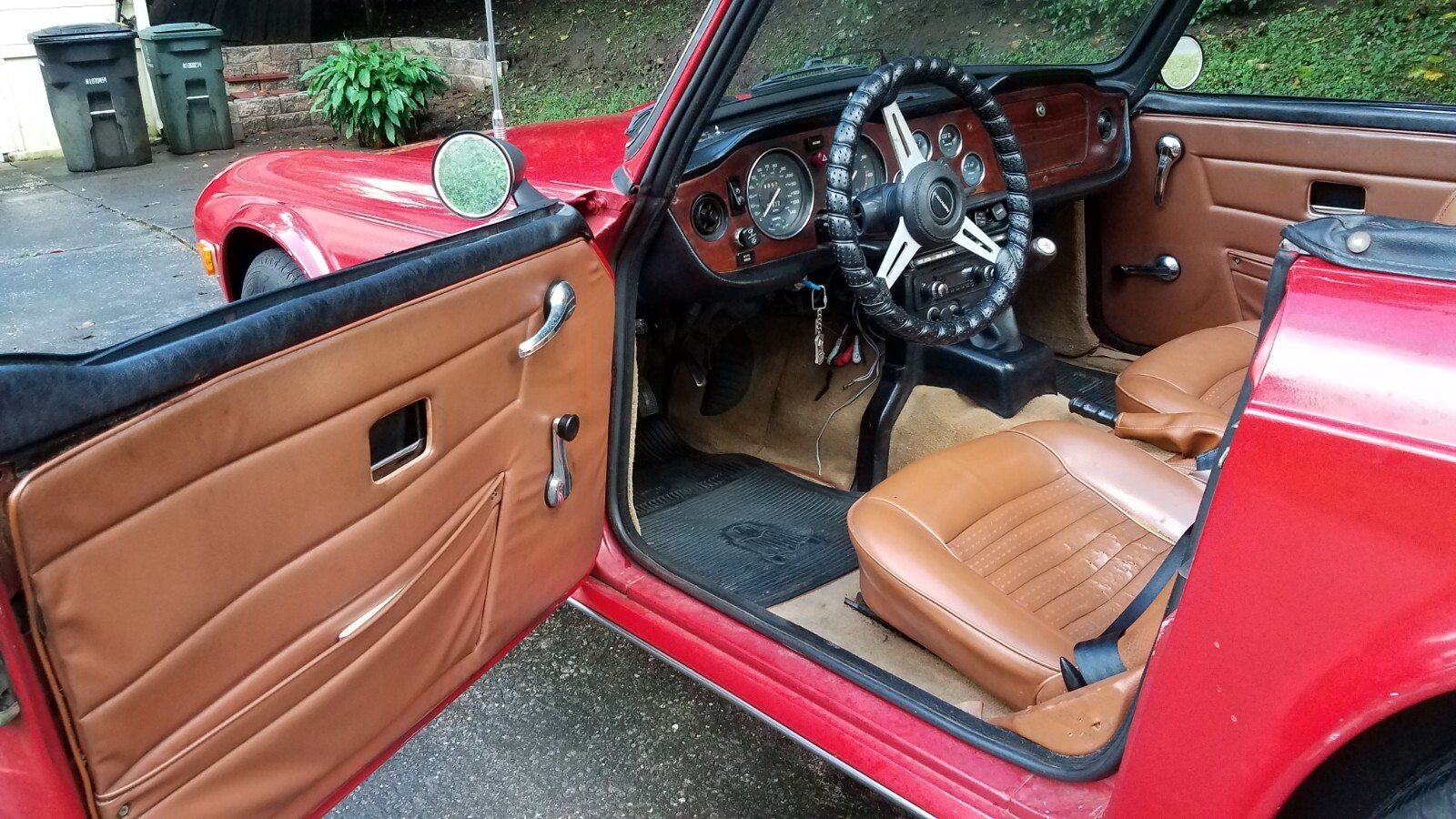 Triumph-TR-6-1974-Convertible-12