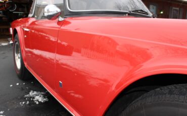 Triumph-TR-6-1974-Convertible-12