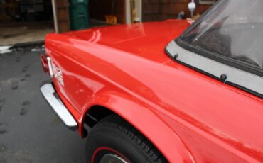 Triumph-TR-6-1974-Convertible-13