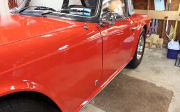 Triumph-TR-6-1974-Convertible-17