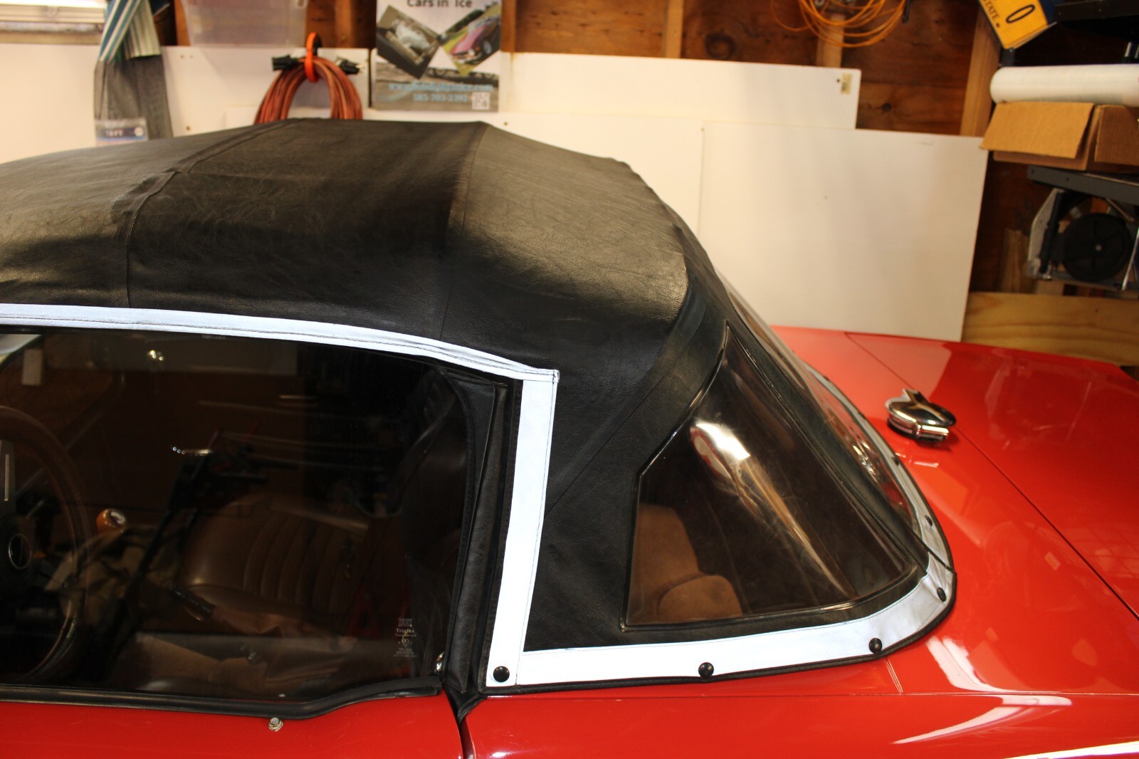 Triumph-TR-6-1974-Convertible-19