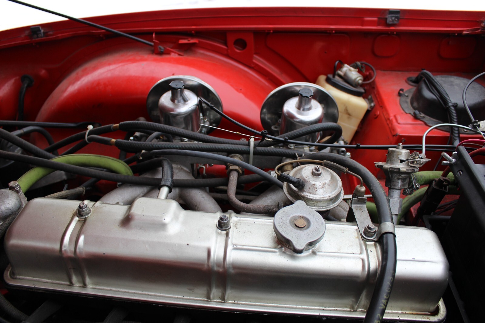 Triumph-TR-6-1974-Convertible-27