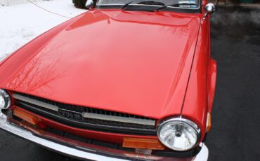Triumph-TR-6-1974-Convertible-38