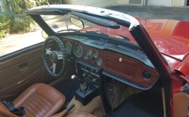 Triumph-TR-6-1974-Convertible-4