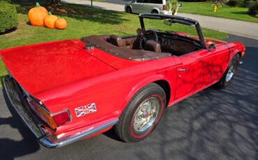 Triumph-TR-6-1974-Convertible-4