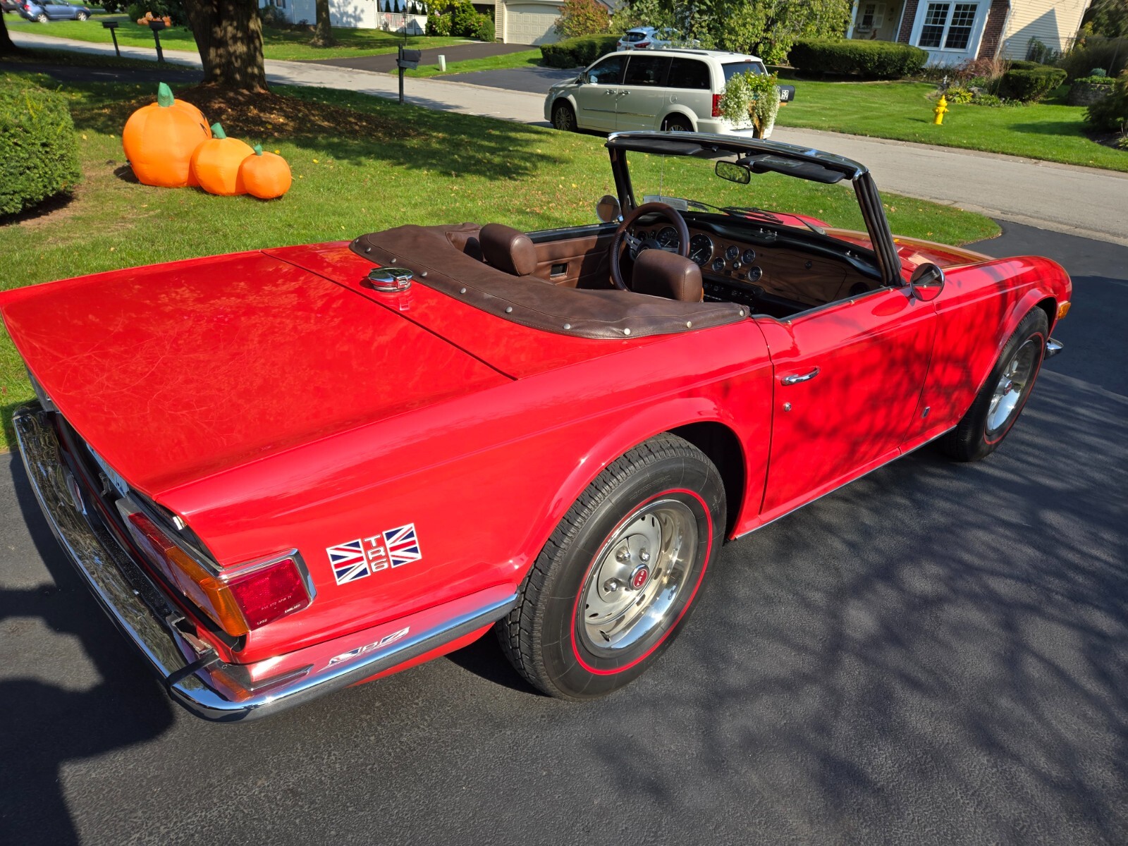 Triumph-TR-6-1974-Convertible-4