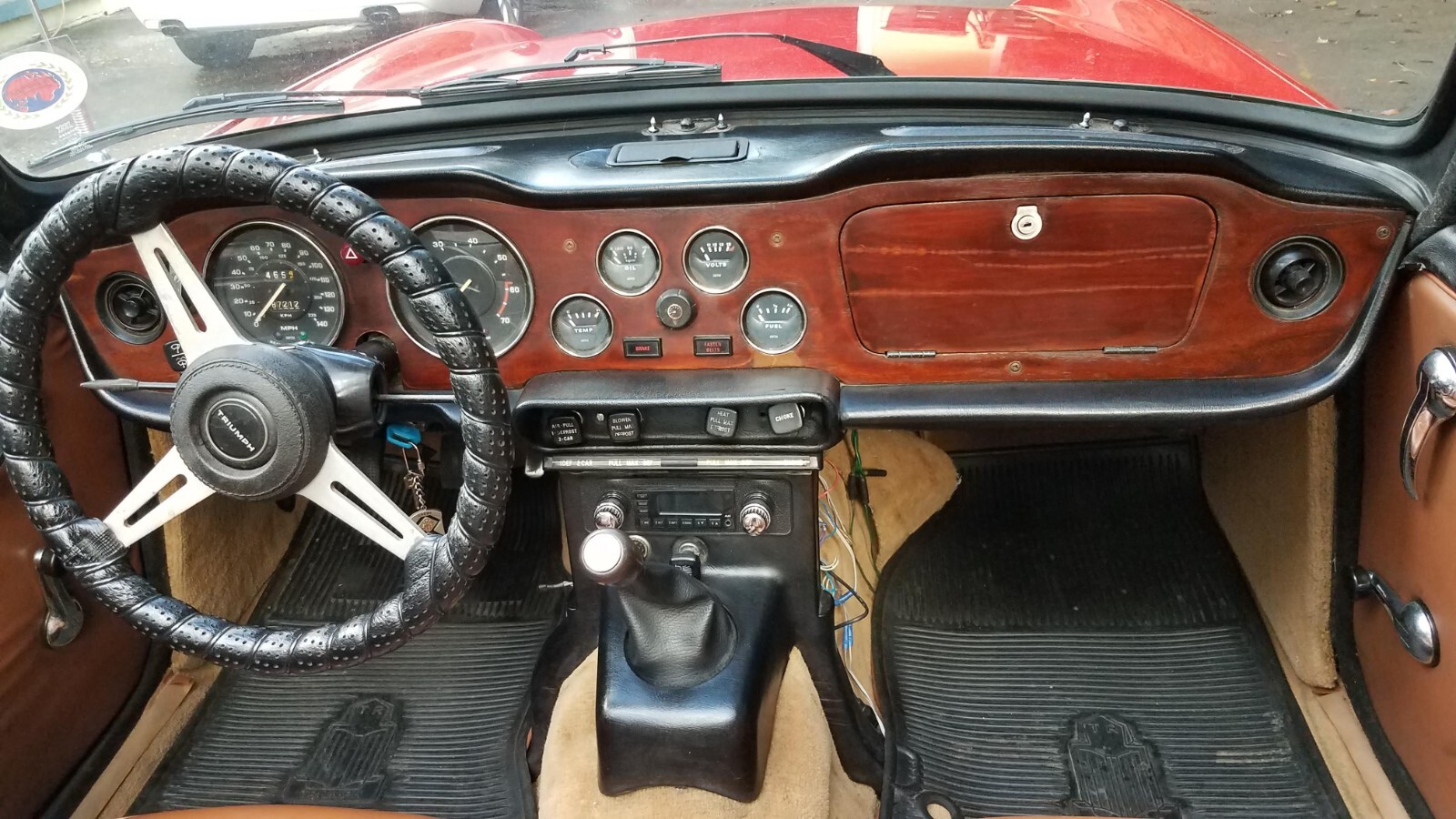 Triumph-TR-6-1974-Convertible-5