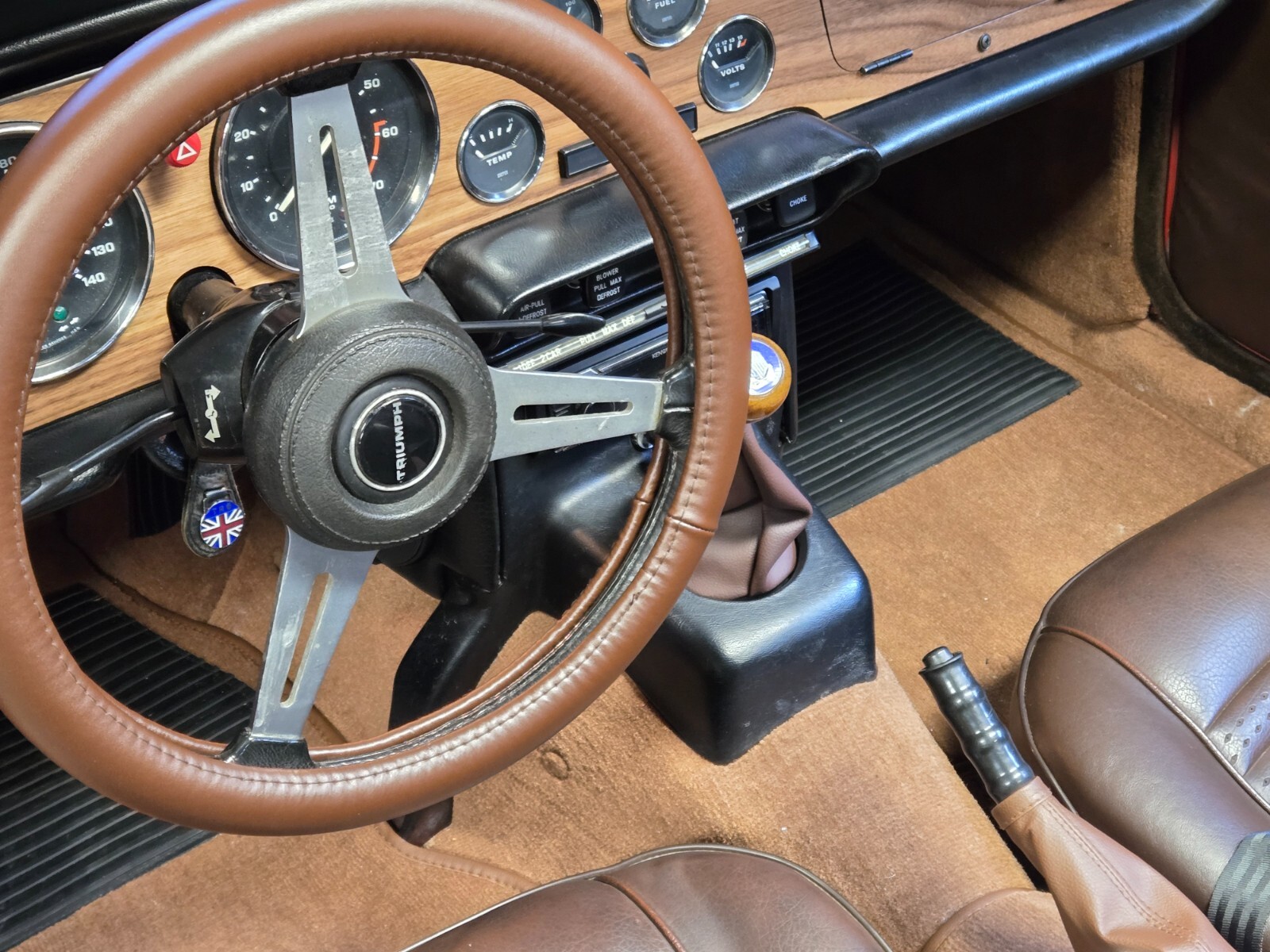 Triumph-TR-6-1974-Convertible-6