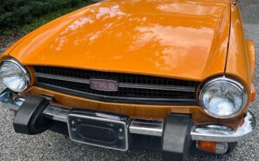 Triumph-TR-6-1975