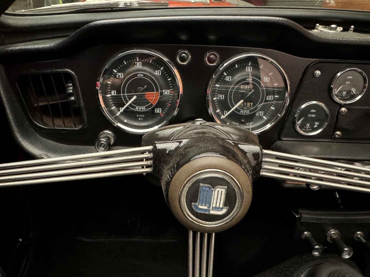 Triumph-TR4-1964-22