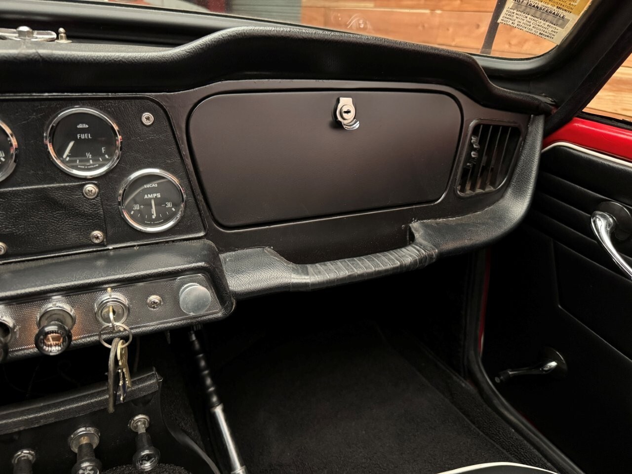 Triumph-TR4-1964-24