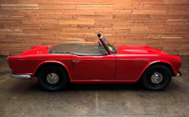 Triumph-TR4-1964-4