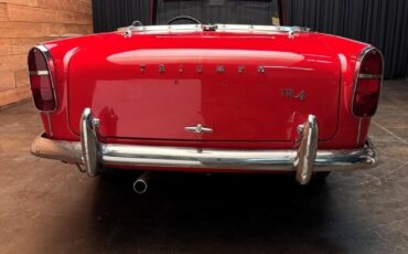 Triumph-TR4-1964-7