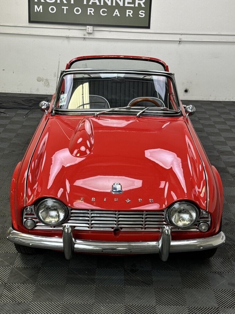 Triumph-TR4-1964-9