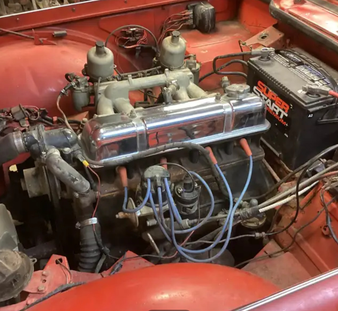 Triumph-TR4A-1966-Convertible-14